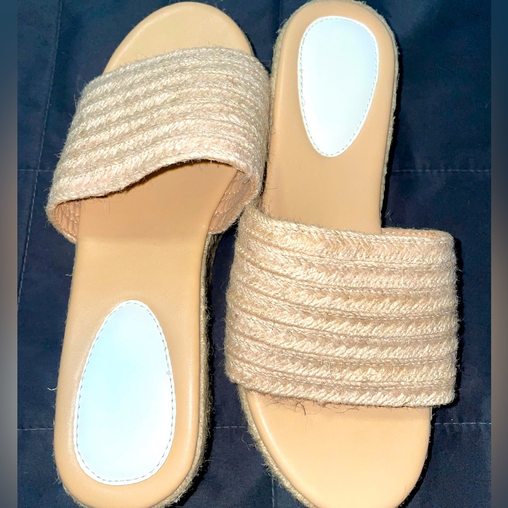 Platform sandals